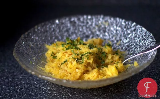 Marokkanisch gewürzte Spaghetti Squash