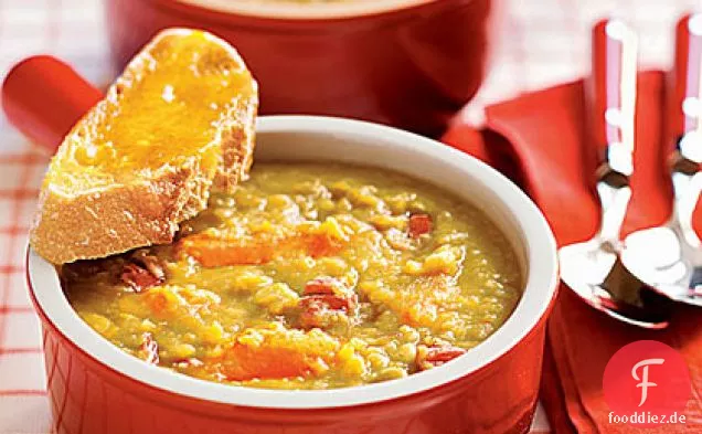 Split Erbsensuppe mit Cheddar Toast