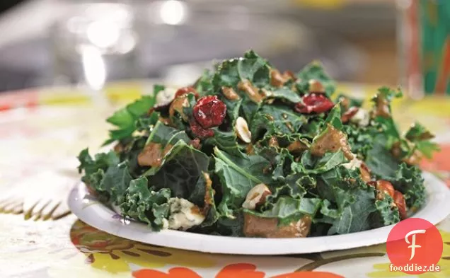 Spa-Salat mit Mandelvinaigrette