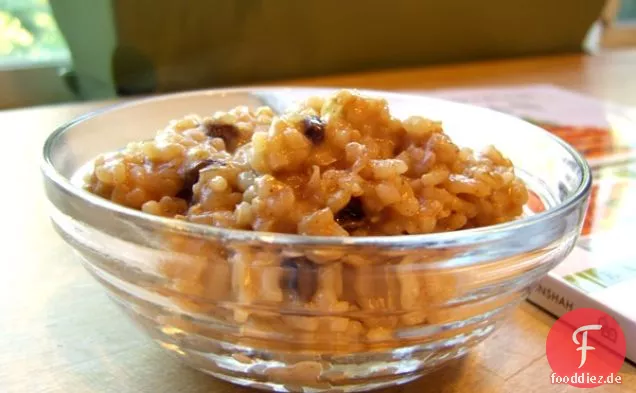 Einfaches Zimt-Rosinen-Frühstücksrisotto (milchfrei, glutenfrei, vegan)
