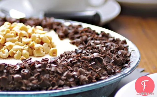 Black-Bottom Peanut Butter Gefrierschrank Pie