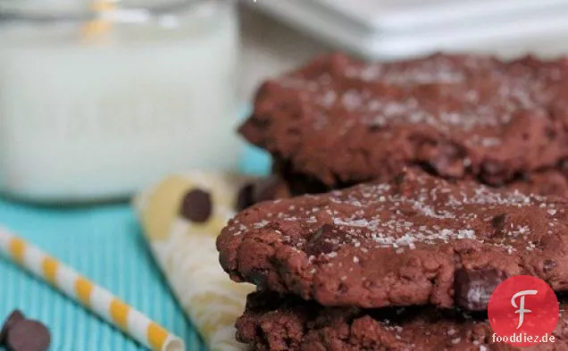 Braune Butter gesalzene doppelte Schokolade Chunk Cookies