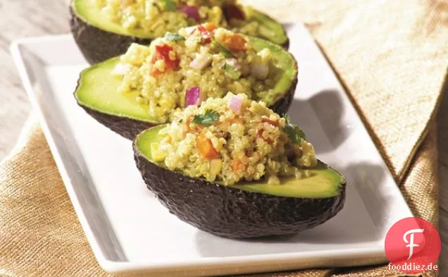 Gesunde Peruanische Gefüllte Avocados