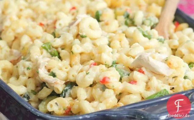 Cremige Dijon Huhn und Thymian Pasta Backen