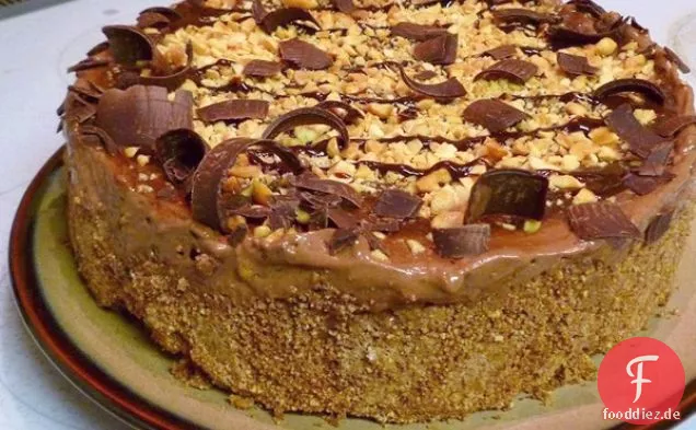 Vegane Schokolade Erdnussbutter Swirl Mousse Pie mit Schokolade Erdnussbutter Agavensauce