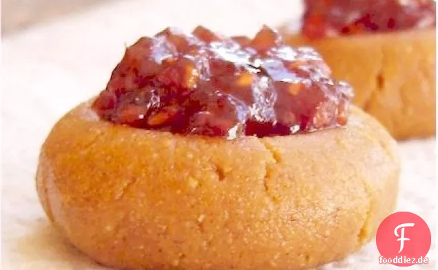 Kein Backen PB & J Thumbprint Cookie Bites