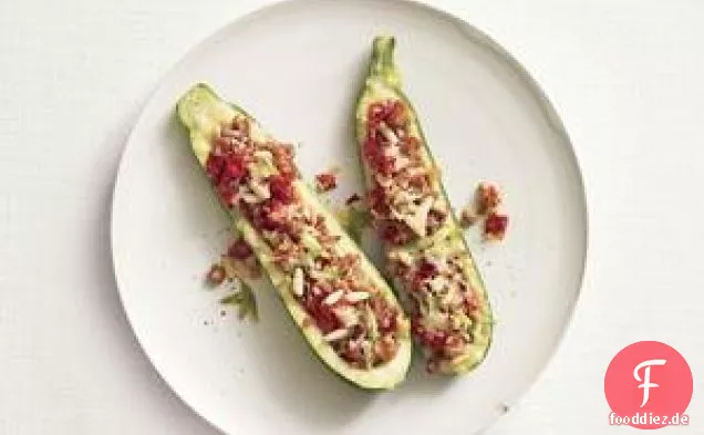 Mediterrane Gefüllte Zucchini