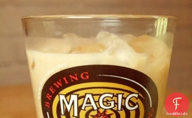 Veganer Eiskaffee mit einem Kick