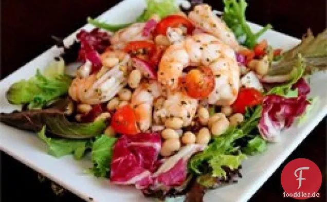 Garnelen und weißer Bohnensalat