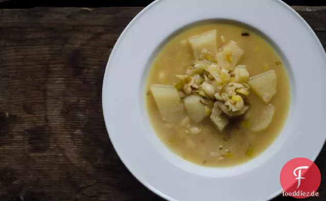 Markbohnensuppe mit hellem Gemüse