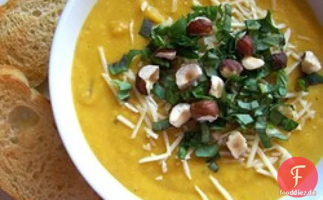 Gewürzte Butternut-Kürbis-Suppe