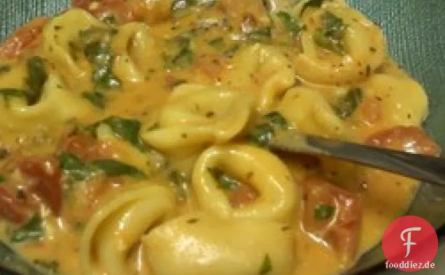 Spinat Tomaten Tortellini