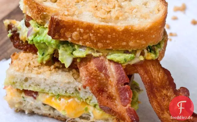 Chips und Guacamole gegrillter Käse + Q & A mit Laura Werlin