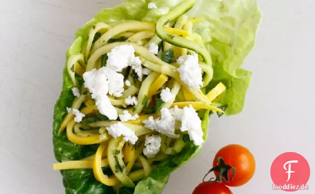 Sommer Squash Salat mit kleinen Edelsteinen