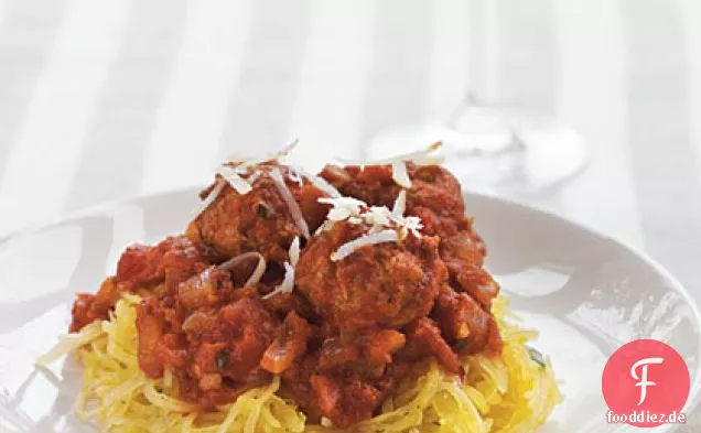 Fleischlose Fleischbällchen über Herbed Spaghetti Squash