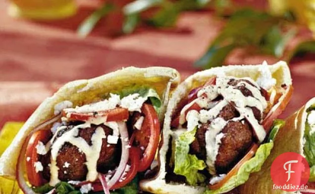 Gyro Burger mit Tahinisauce