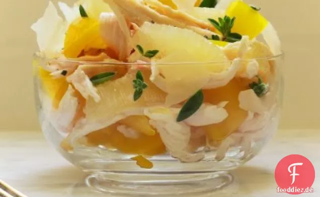 Brathähnchensalat mit gelber Paprika & Zitronenscheiben