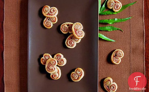 Herzhafte Palmiers mit Proscuitto, Parmesan & Senf