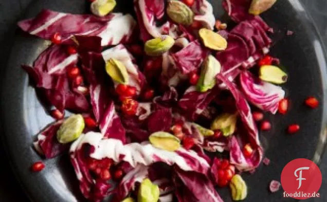 Radicchio-Salat mit Granatapfel Chile Vinaigrette