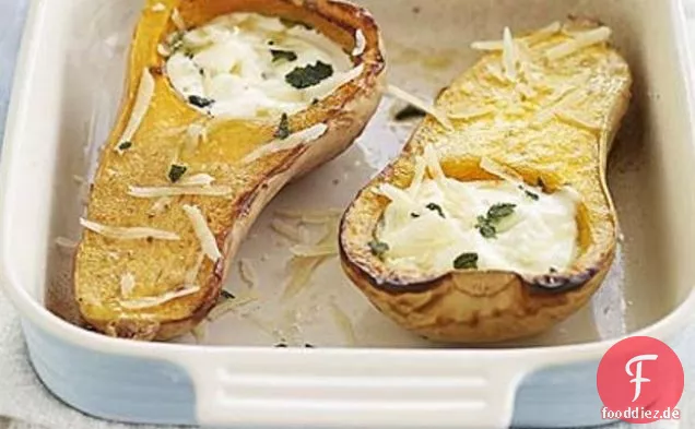 Gebratener Kürbis mit Mascarpone, Parmesan & Salbei