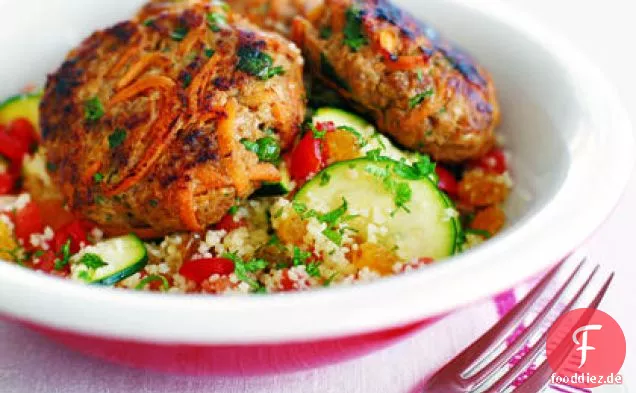 Minze Couscous mit Zucchini und Tomaten