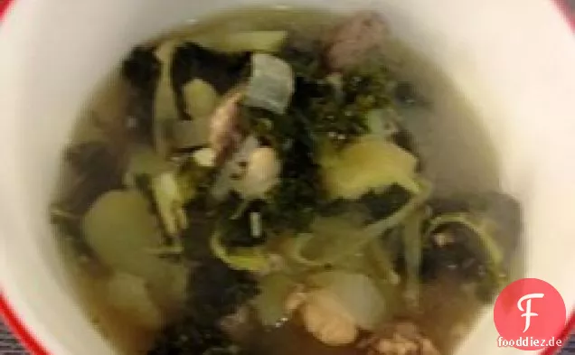 Fast toskanische Wurst- und Grünkohlsuppe