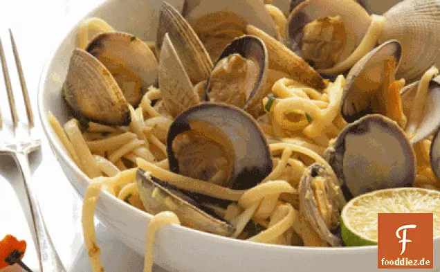Würzige Kurkuma & Habanero Clam Linguine