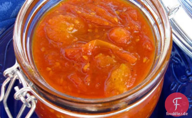 Tomatenmarmelade im sizilianischen Stil