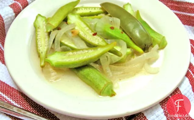 Eingelegte Okra mit Jalapenos