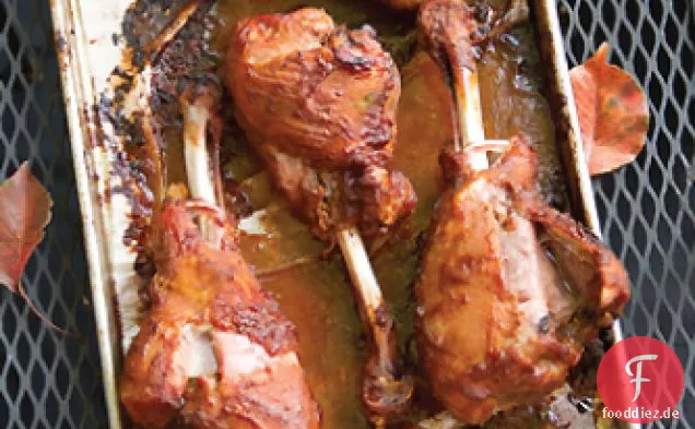 Türkei Drumsticks mit Kürbis Melasse Glasur für Praxis Thanksgiving