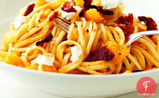 Linguine mit Kürbis, Speck und Ziegenkäse