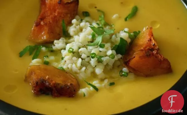 Kreuzkümmel geröstete Butternut Squash und Cracked Wheat Suppe