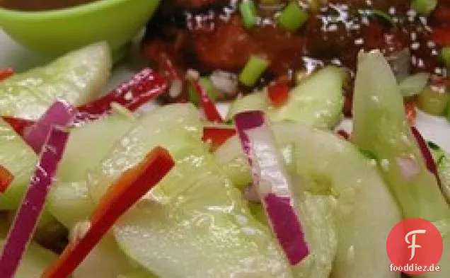 Asiatischer Gurkensalat
