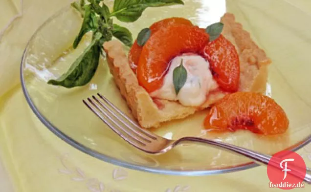 Pfirsichkuchen mit Basilikum und Mascarpone