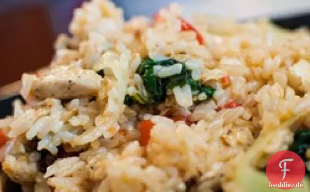Thai Würziges Basilikum Huhn gebratener Reis