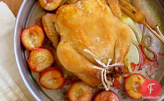 Brathähnchen mit Honig-Rosmarin-Pflaumen