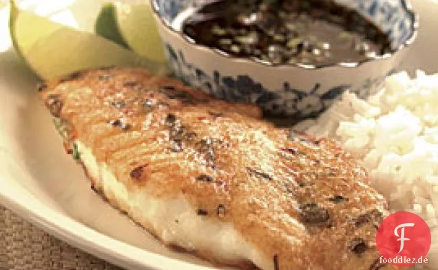 Knackiger Kabeljau mit Soja-Ingwer-Dip-Sauce