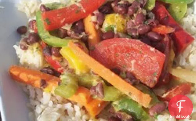 Adzuki Bean Mango-Rühren Braten mit Koriander-Limetten-Kokos-Sauce