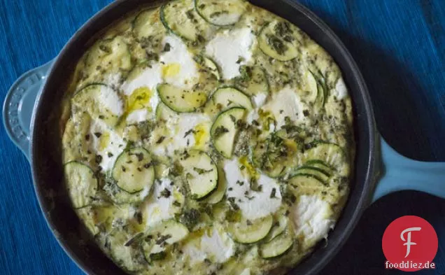 Zucchini, Minze & Ricotta Frittata