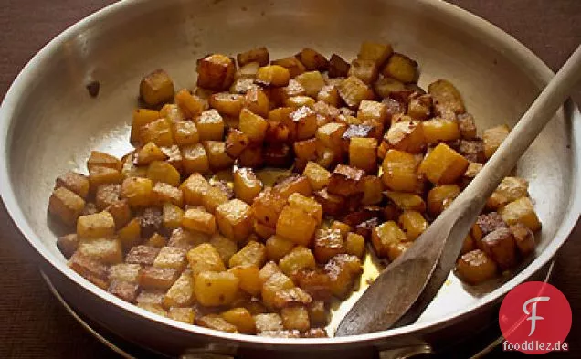 Rutabaga Homefries mit Chili, Minze & Ahorn