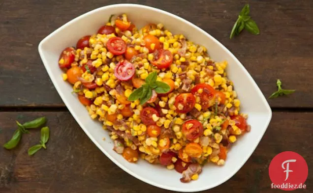 Mais-, Speck- und Tomatensalat