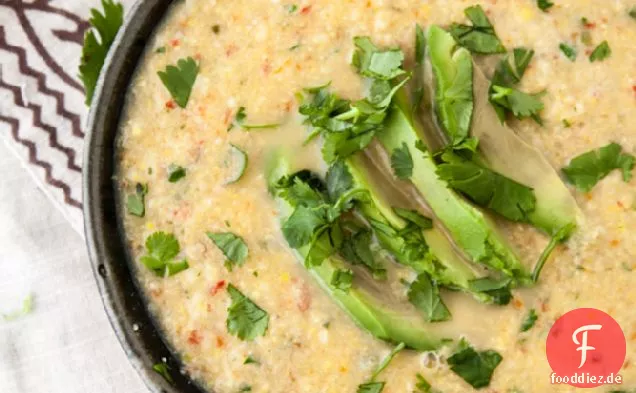 Süße Mais- und würzige Pfeffersuppe
