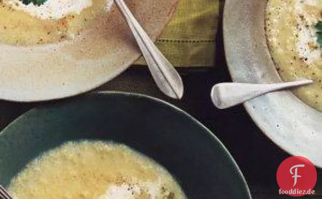 Joan Munsons süße weiße Maissuppe mit Poblano-Püree-Rezept