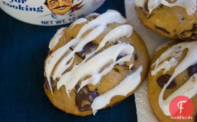 Iced Kürbis Schokolade Chunk Cookies