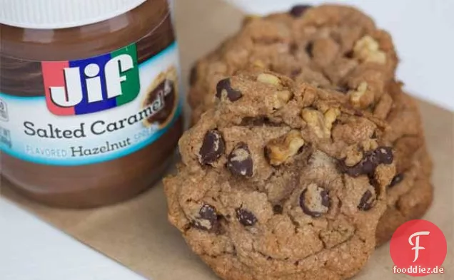 Gesalzene Karamell Haselnuss Schokolade Chip Cookies