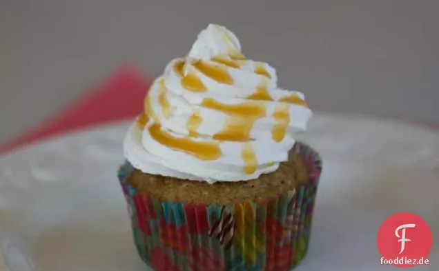 No-Egg Applesauce Cupcakes mit Karamellglasur