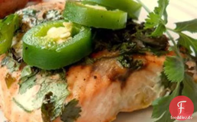 Gegrillter Lachs mit Koriandersauce