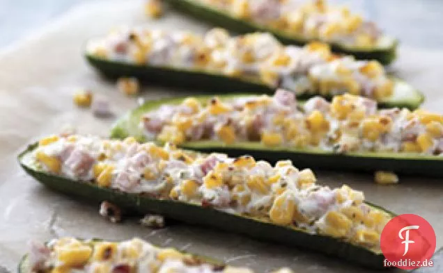 Zuckermais-gefüllte Zucchini