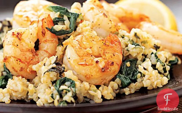 Zitronen-Minze-Bulgur-Risotto mit Knoblauchgarnelen