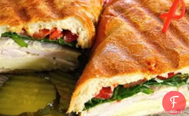 Gegrillter Truthahn und Schweizer Sandwich